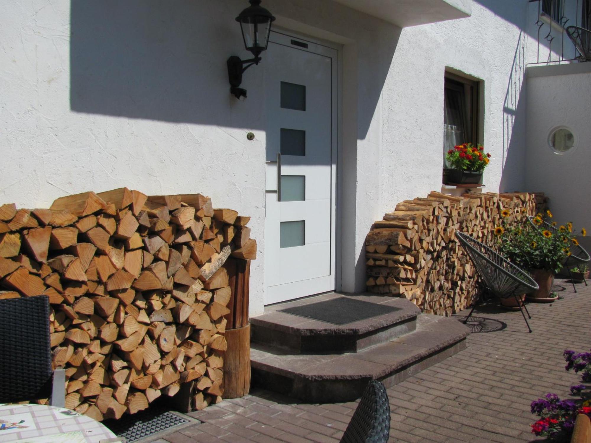 #7 Ferienhaus Mit Schlossblick Trunkelsberg Fuer Max 6 Personen,Kueche Komplett Eingerichtet, 2 Baeder 3 Schlafzimmer Top-Ausstattung Kültér fotó
